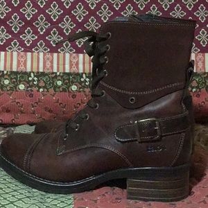 NWOT- Taos leather/suede ankle boots